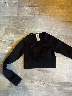 Gymshark Black Performance Crewneck Top